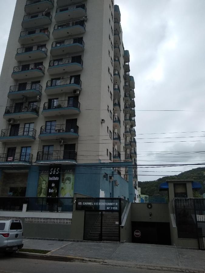 Apto Enseada - Apartment